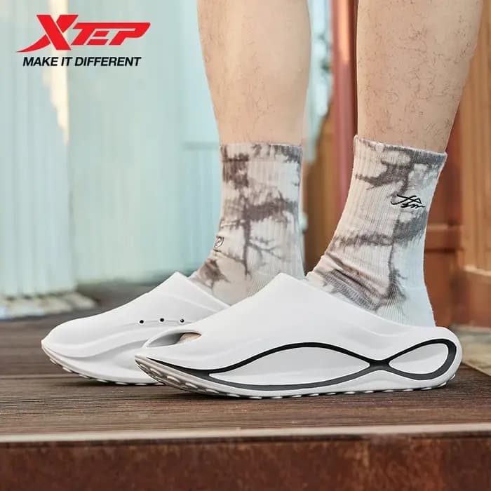 Xtep Starfall pantoufles pour hommes 2025 été confortable léger respirant à semelles souples mode baskets d'extérieur 875219350001