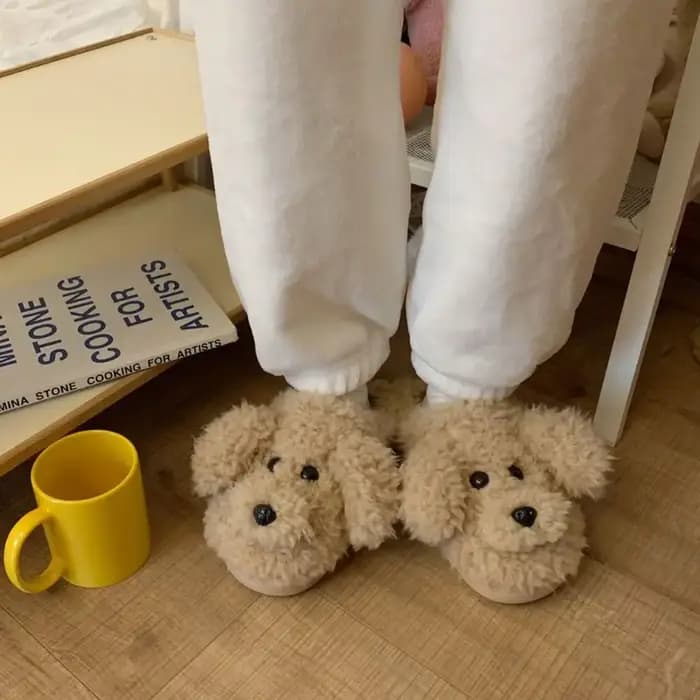Pantoufles de caniche en peluche et silencieuses pour femmes