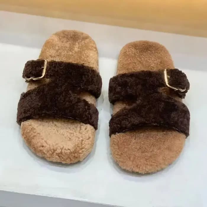 Chaussons d'intérieur en fourrure moelleuse pour femmes
