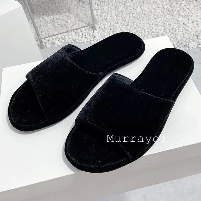 Pantoufles en cuir véritable de couleur unie pour femmes