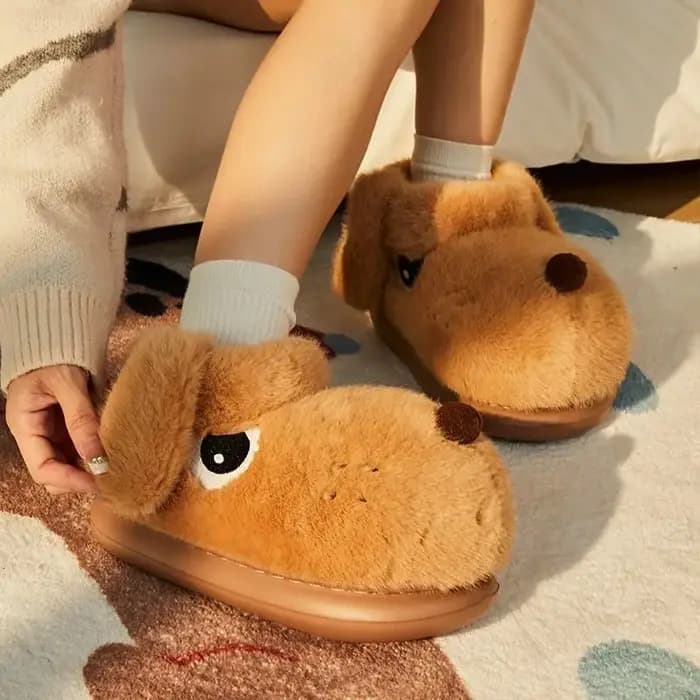 Pantoufles d'intérieur moelleuses en fausse fourrure pour hommes et femmes