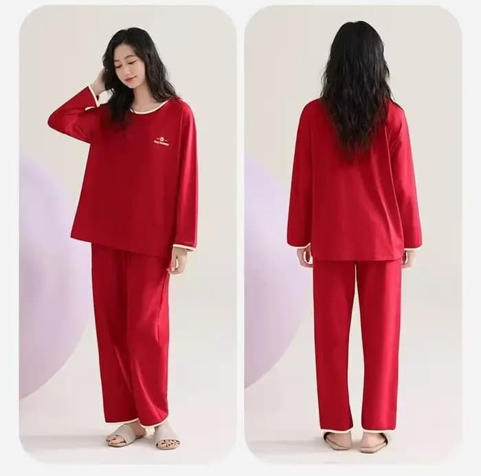 Ensemble de pyjama rouge pour femmes