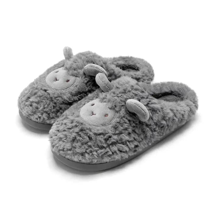 Pantoufles d'hiver en peluche de mouton de dessin animé pour femmes et hommes