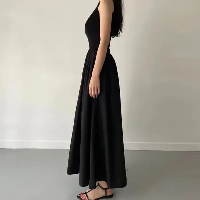 Robe Longue Noire Élégante et Simple pour Femme