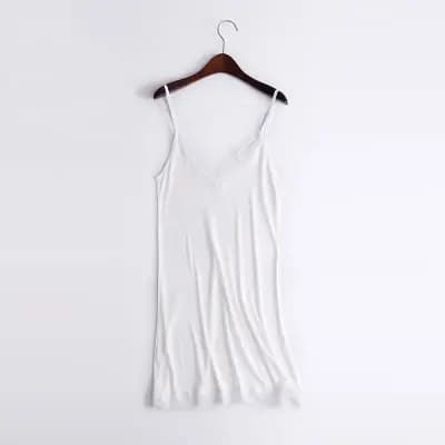 Robe de nuit en soie pour femmes, robe longue Sexy en dentelle
