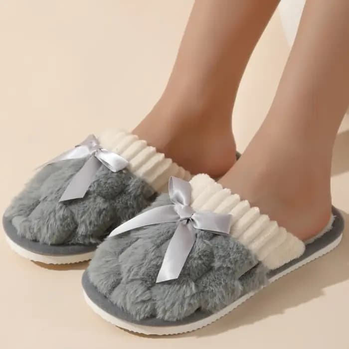 Pantoufles chaudes en fourrure douce et peluche pour femmes