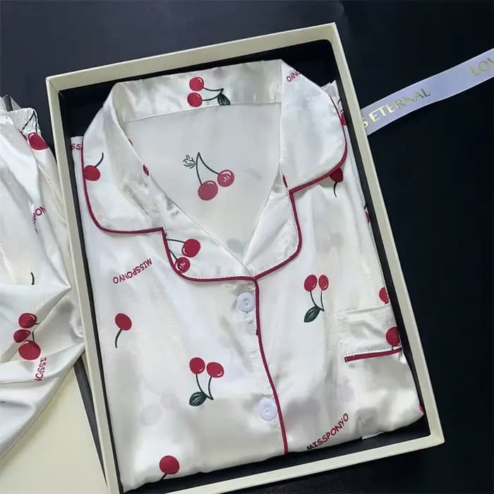Ensemble pyjama imprimé cerise pour femmes