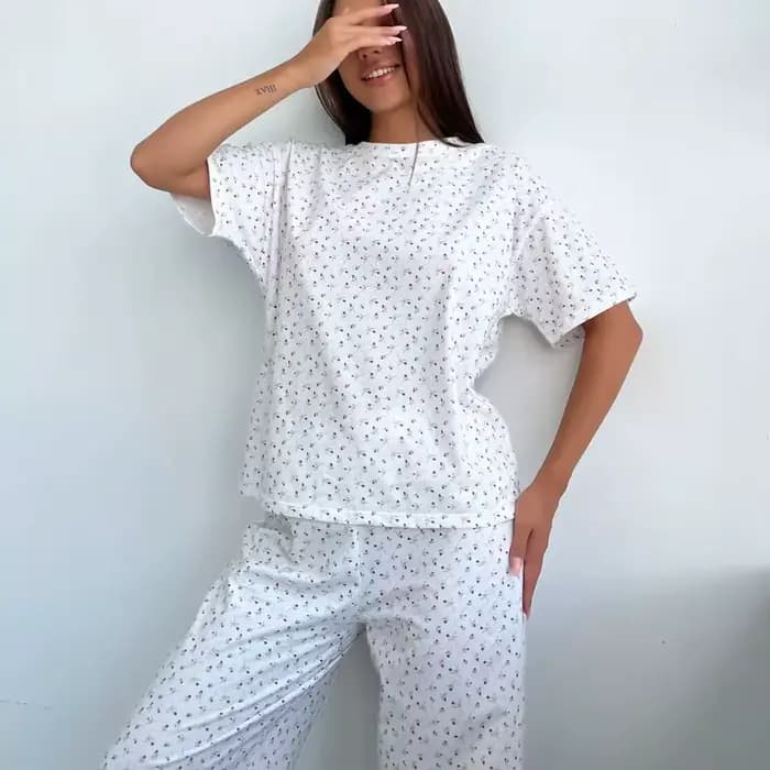 Nouveaux pyjamas pour femmes de style américain avec imprimé floral en forme de cœur
