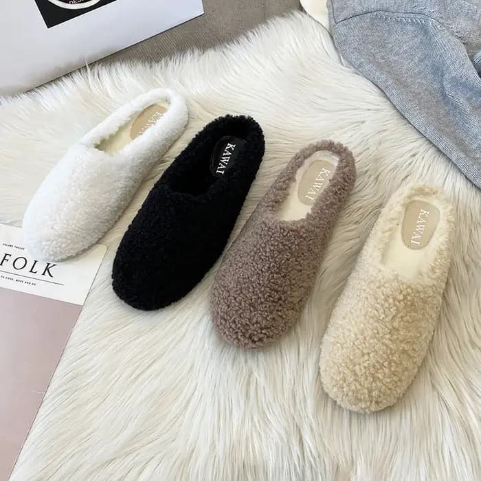 Pantoufles d'hiver 2026 en laine pour femme