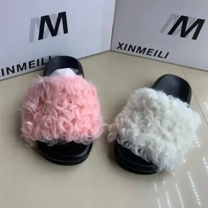 Nouvelles pantoufles en vraie laine mignonnes 2026 pour femmes