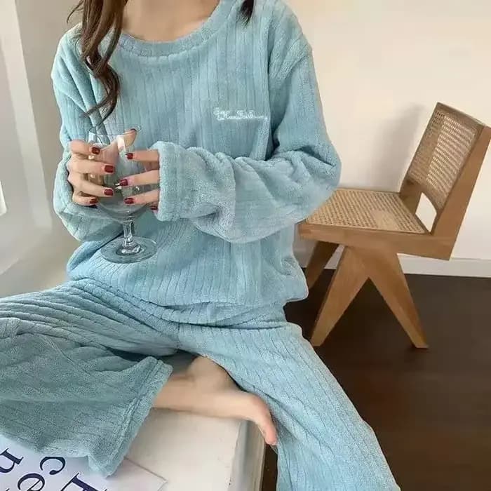 Ensemble de pyjama en velours corail pour femmes