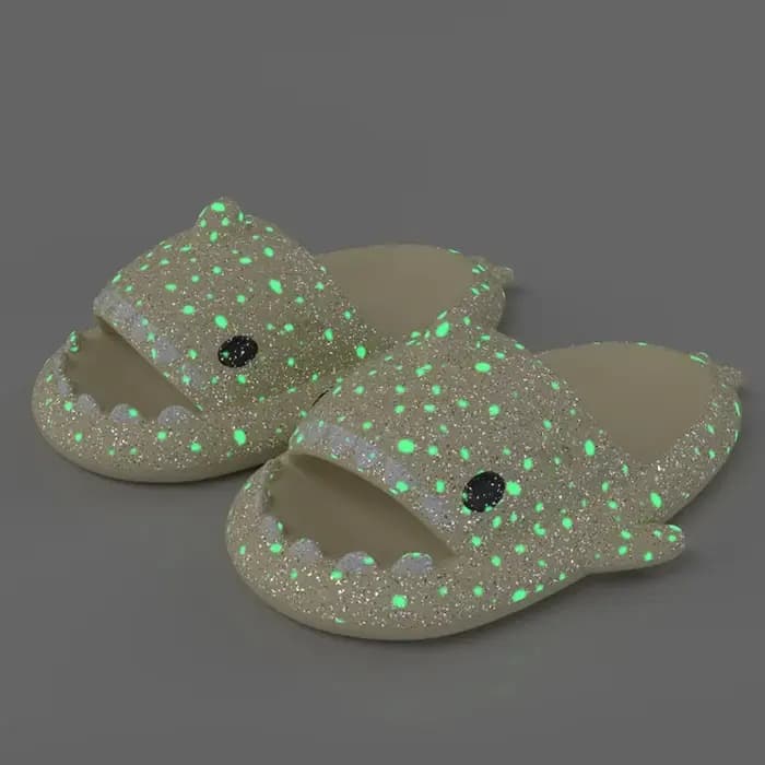 Pantoufles de requin lumineuses pour couples