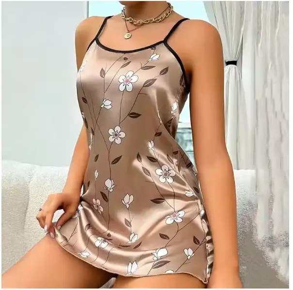Chemise de nuit sexy à imprimé floral noir pour femmes