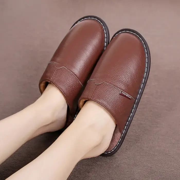 Pantoufles en cuir de marque pour hommes et femmes