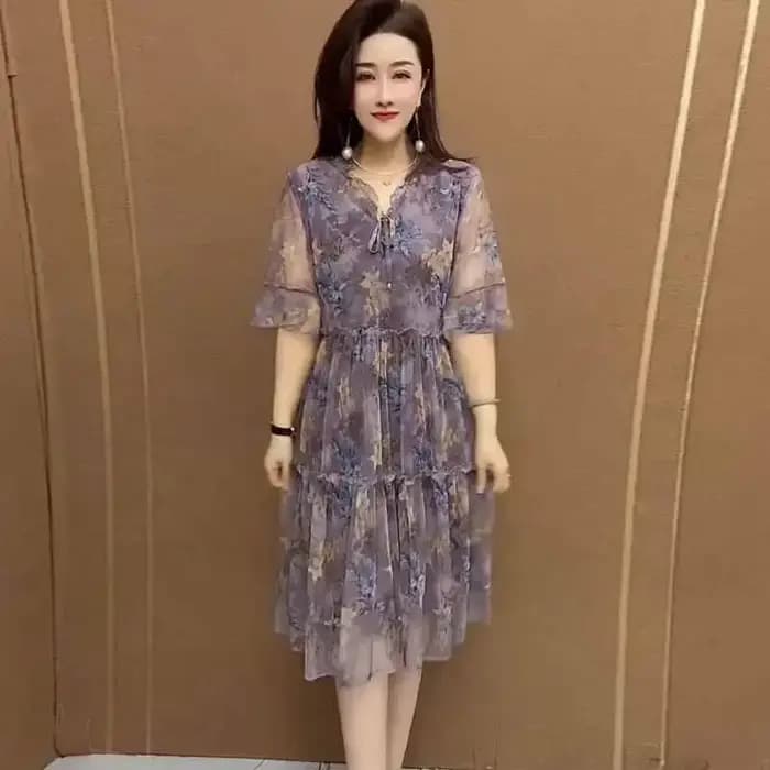 Robe d'été bohème à imprimé floral vert avec manches bouffantes