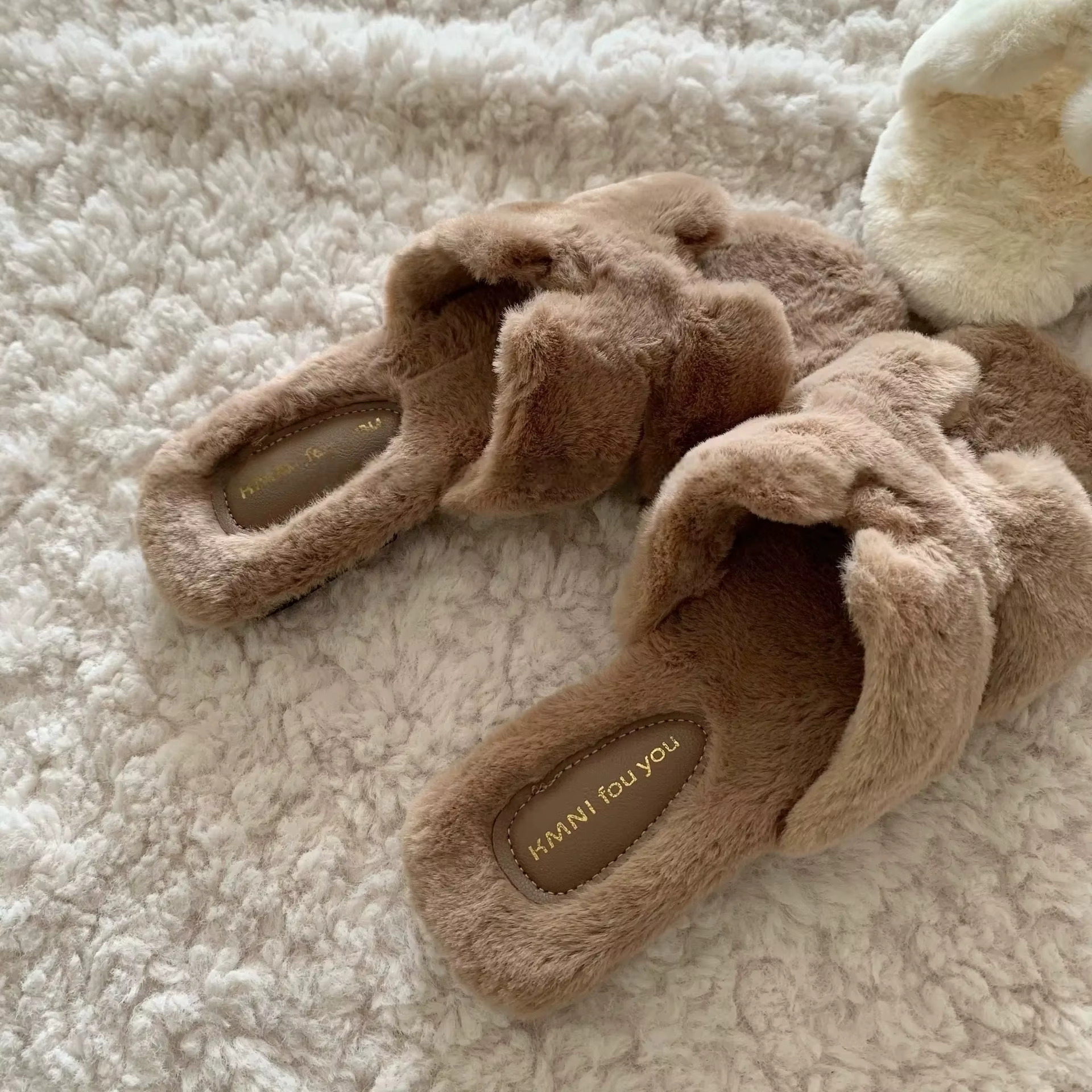 Pantoufles à enfiler douces et délicates, antidérapantes, Style français, pantoufles en peluche à un