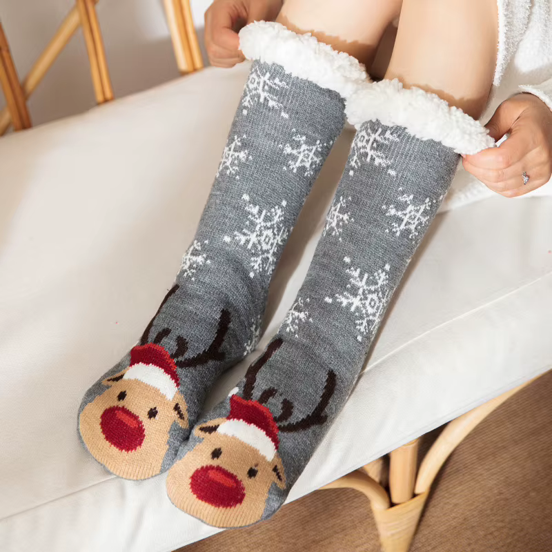 Chaussettes pantoufles de noël d'hiver pour femmes, chaussettes de sol épaisses avec pinces, chausse