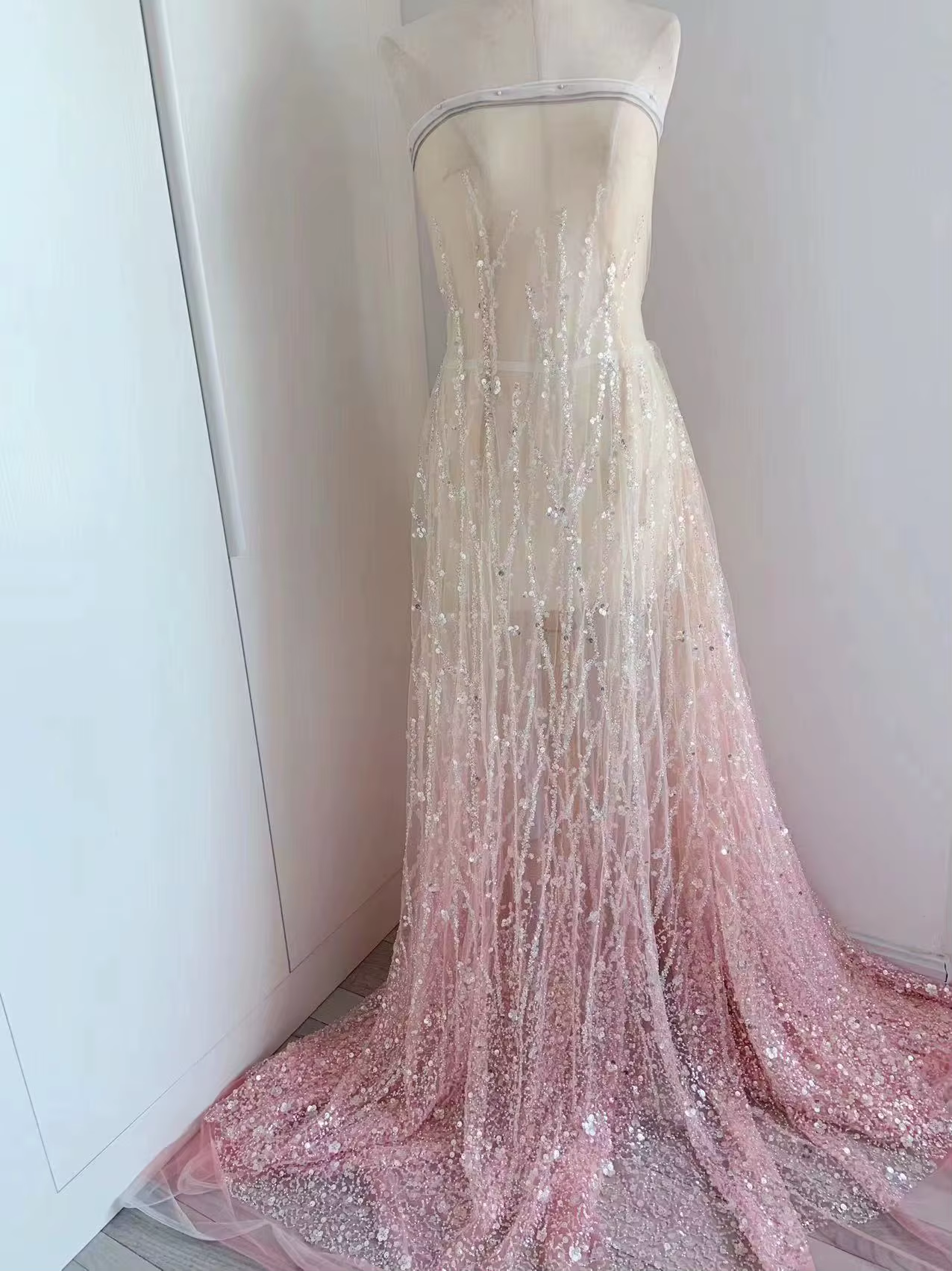 1 Yard de Tissu en Tulle Pailleté Dégradé Pêche Beige, Dentelle Scintillante à Fleurs pour Robe de M