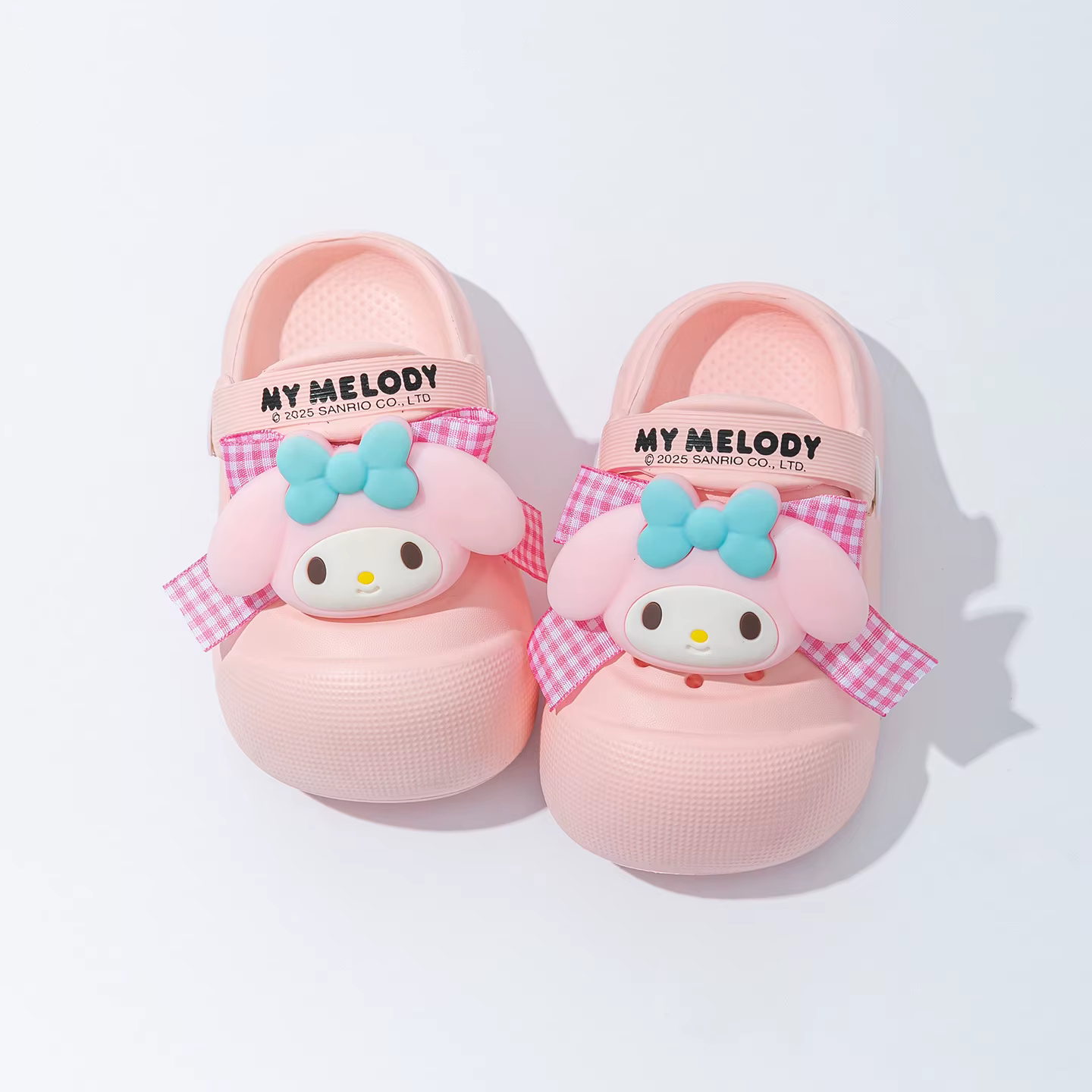 Pantoufles Hello Kitty Kuromi, sandales perforées de style étudiant, sandales antidérapantes pour la