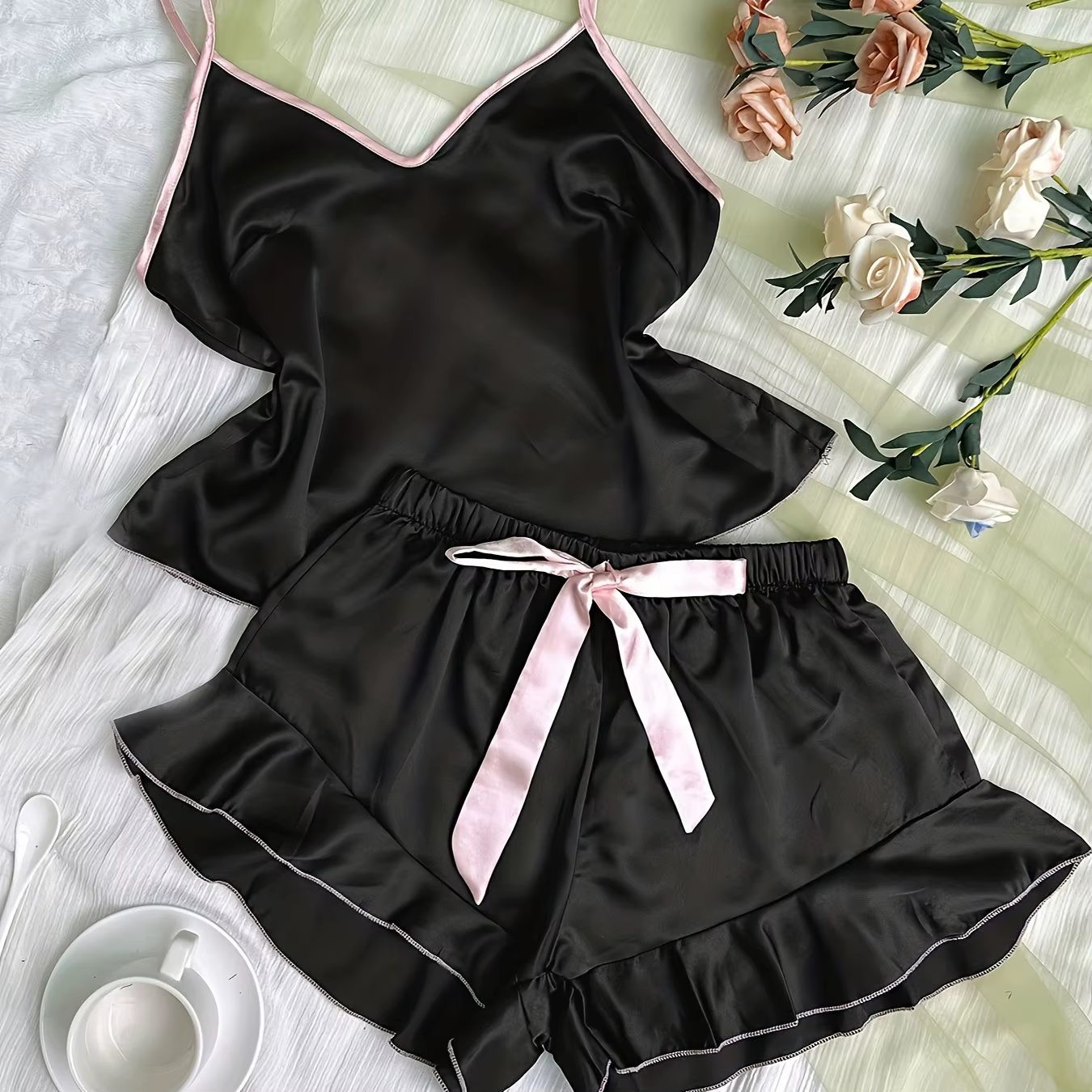Pyjama en satin lisse pour femme, ensemble t-shirt col en V à bords volantés et short à nœud, simple