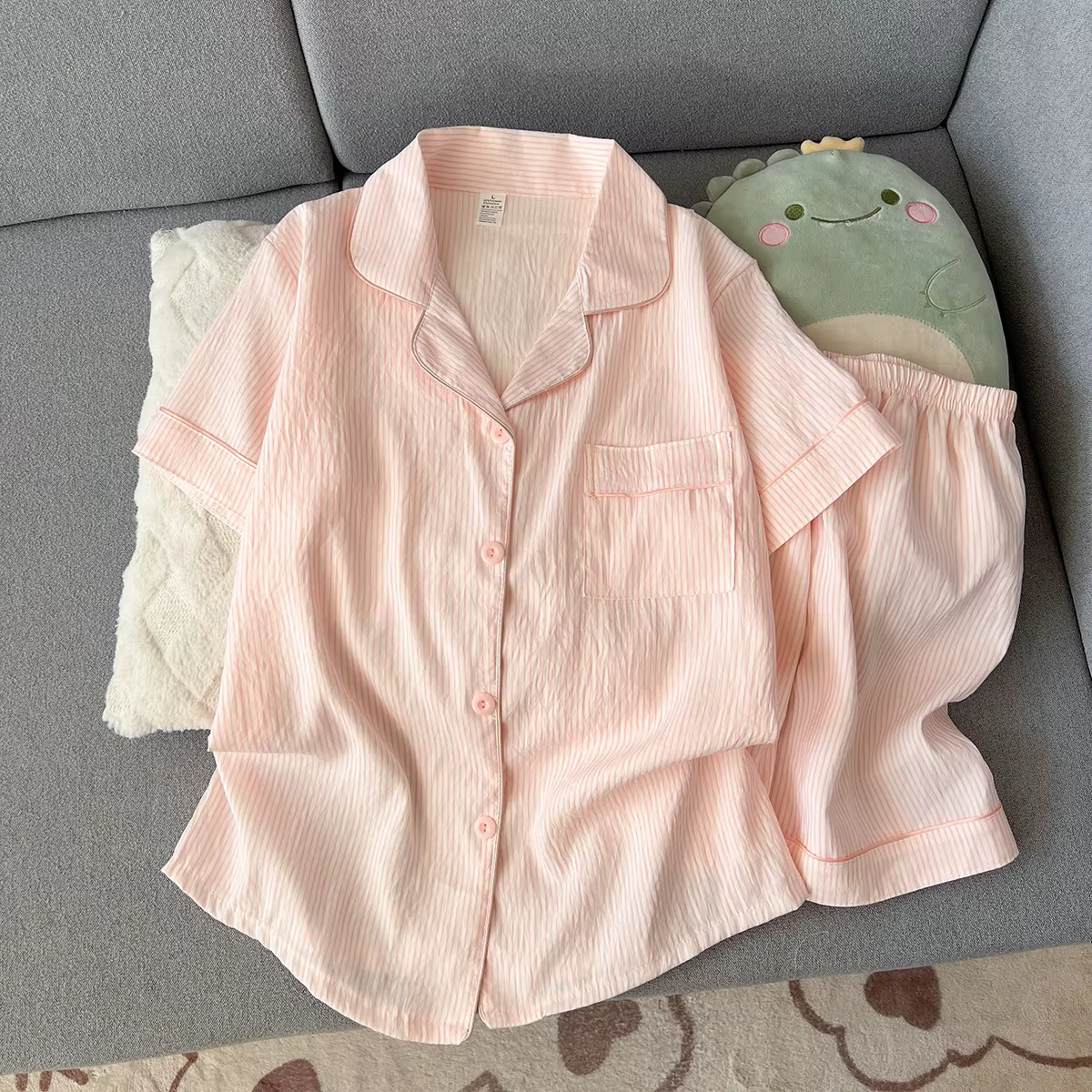 Pyjama doux à motif de dessin animé pour femmes, été, nouveau modèle, col chemise, manches courtes e