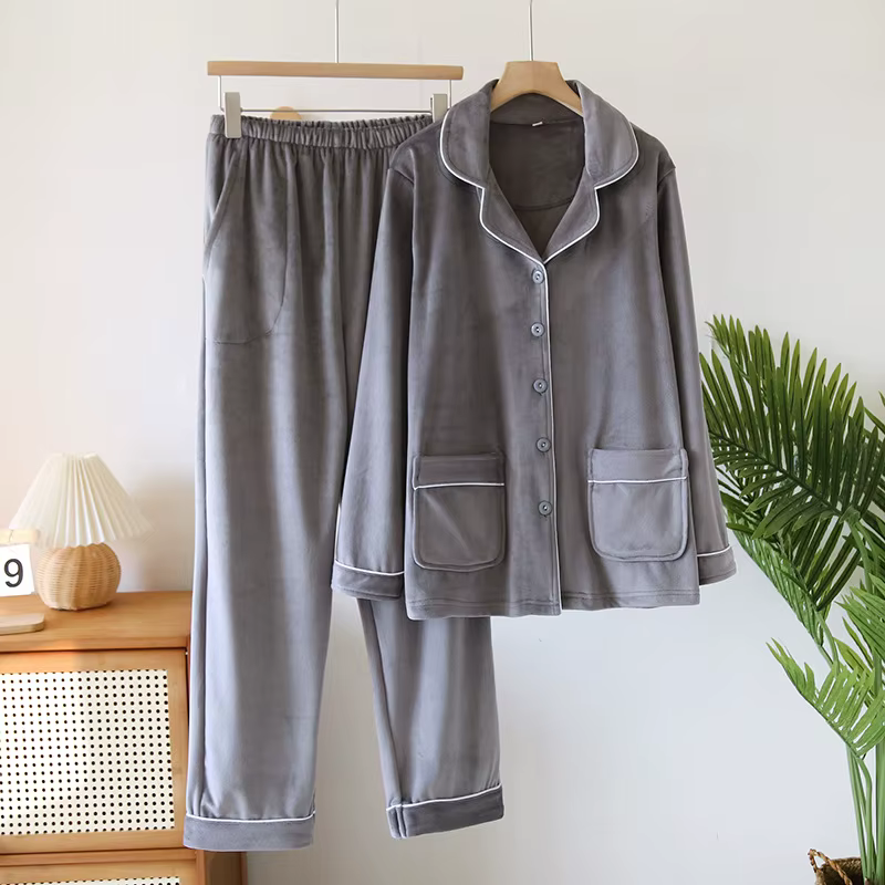 Pyjama d'hiver 2026 en flanelle épaisse et chaude à manches longues pour femme – Ensemble de nuit et