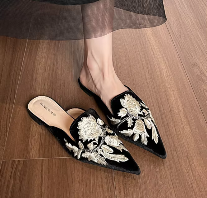 Velours broderie pantoufles florales femmes appartements bout pointu Mule chaussures dames intérieur
