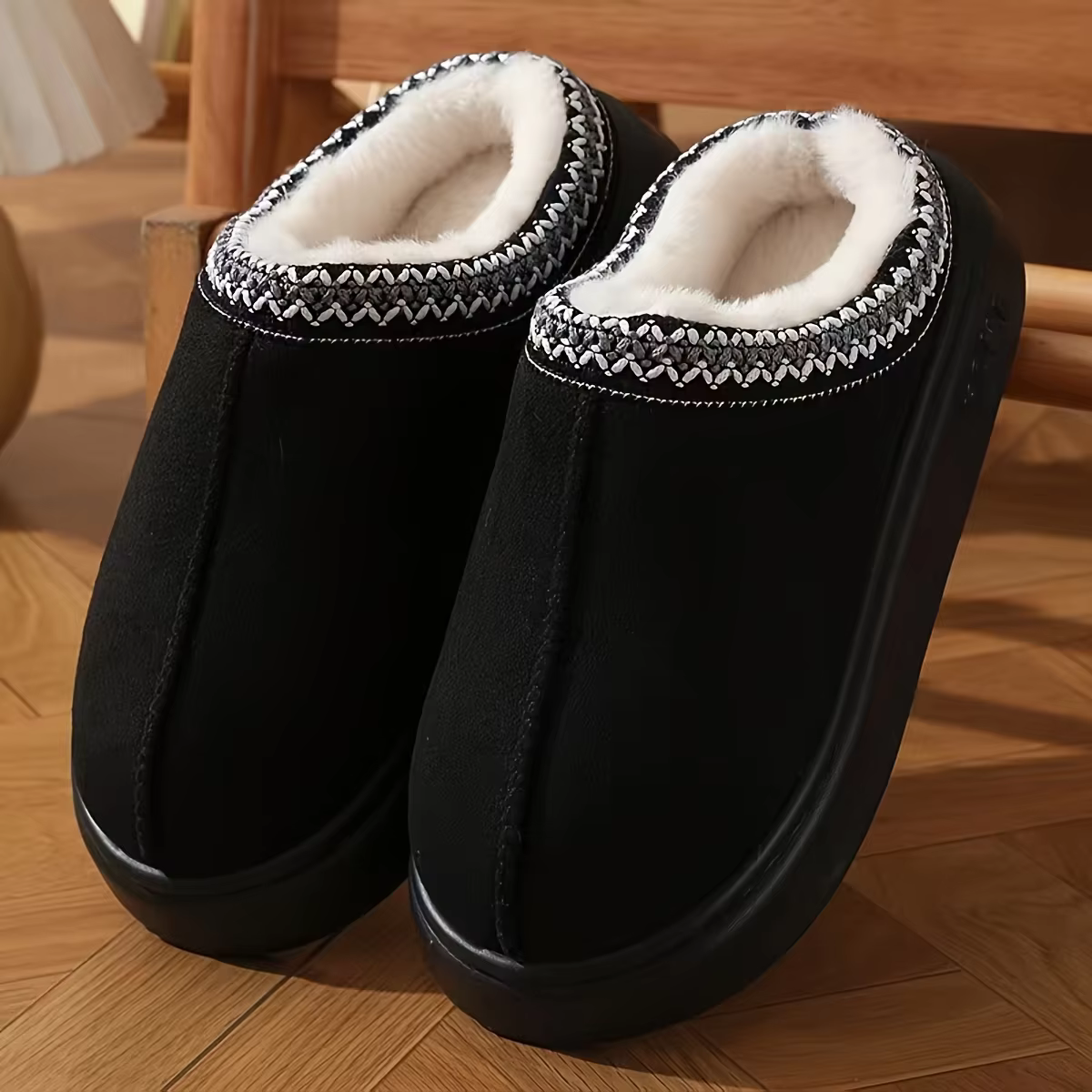 Pantoufles doublées confortables pour femmes, semelle souple, chaussures chaudes d'hiver pour l'inté