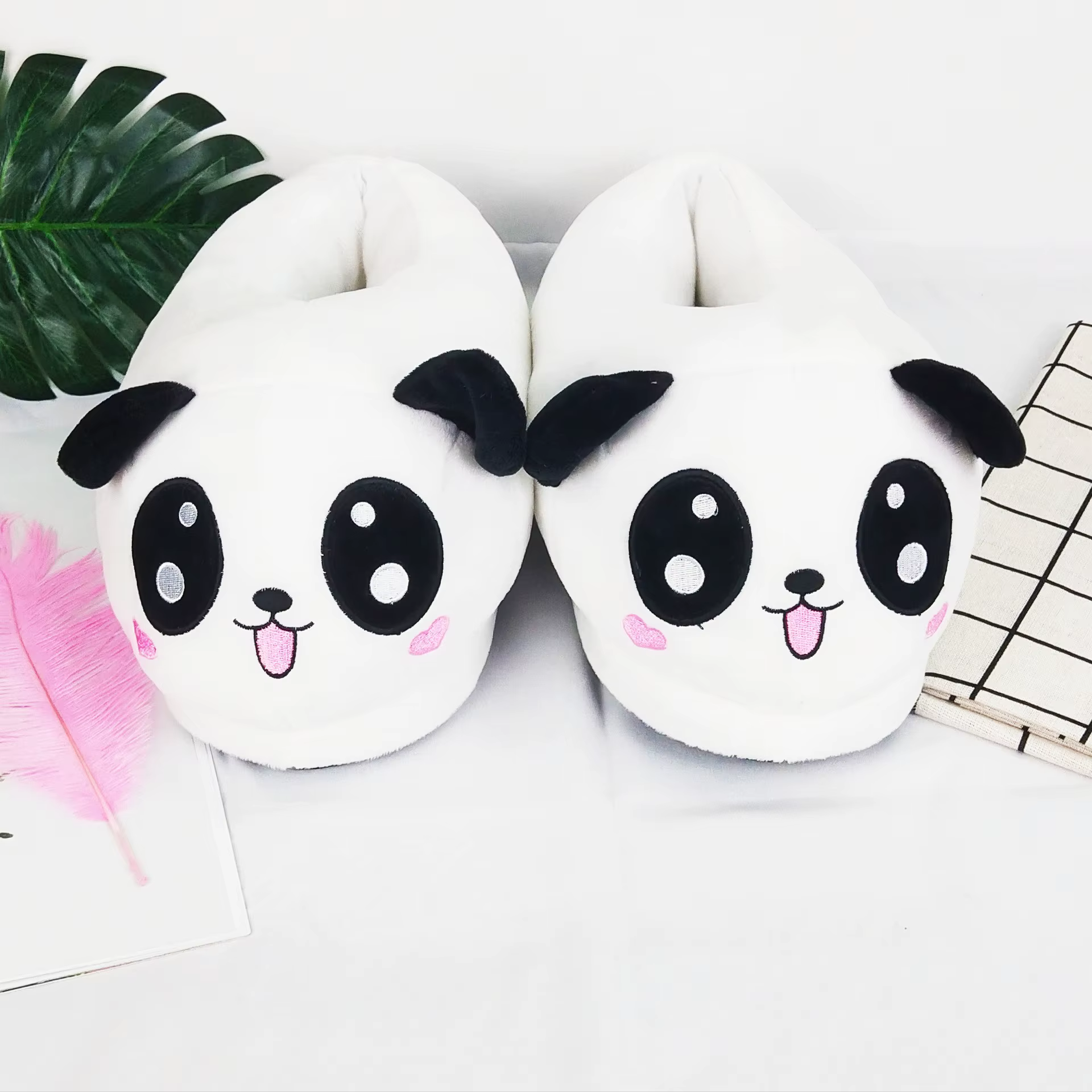 Hiver intérieur Panda femmes pantoufles dames animaux mignons en peluche chaud fourrure chaussures C