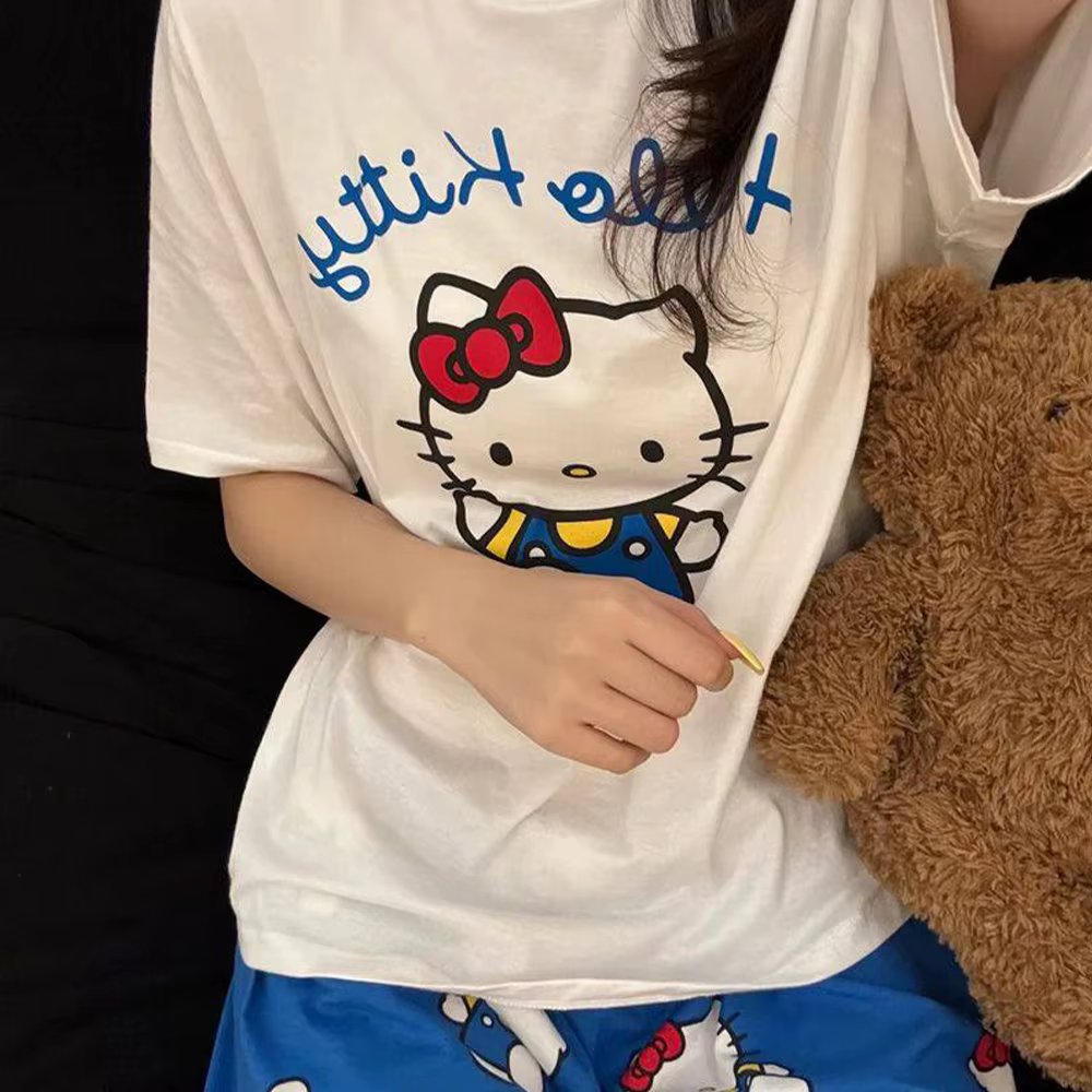 Pyjama pour femmes Kawaii Hello Kitty, été, dessin animé Sanrio, t-shirt blanc, ensemble short bleu,