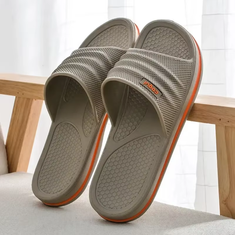 Pantoufles confortables et antidérapantes pour hommes, pantoufles de salle de bain douces et confort
