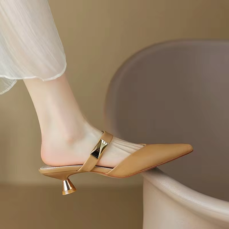 Pantoufles à bout pointu de Style coréen pour femmes, vêtements d'extérieur d'été, couvre-tête aminc