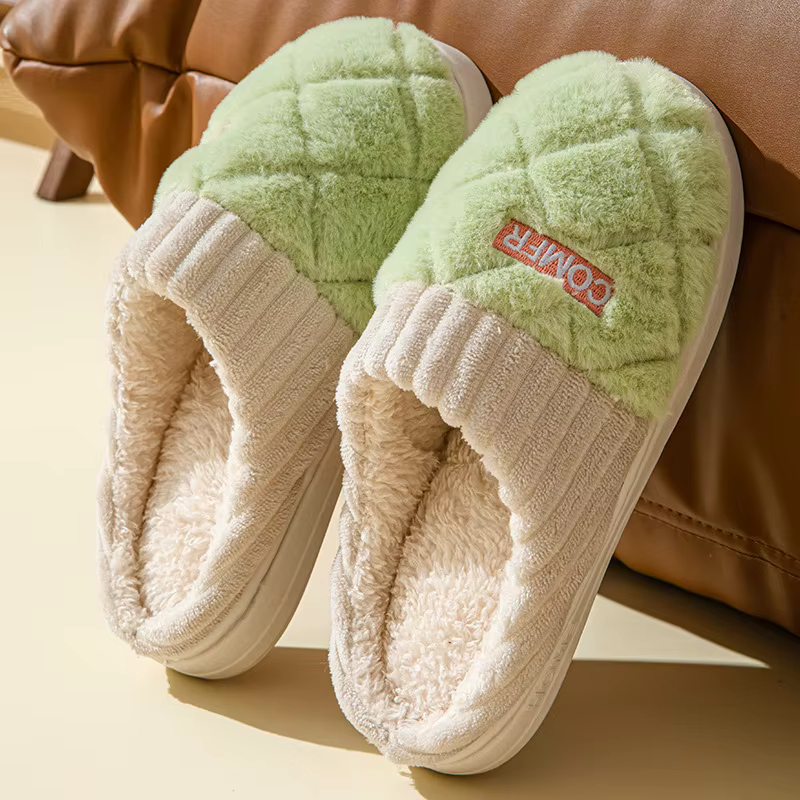 Pantoufles en peluche pour femmes et hommes, chaussures d'hiver pour Couple, diapositives d'intérieu