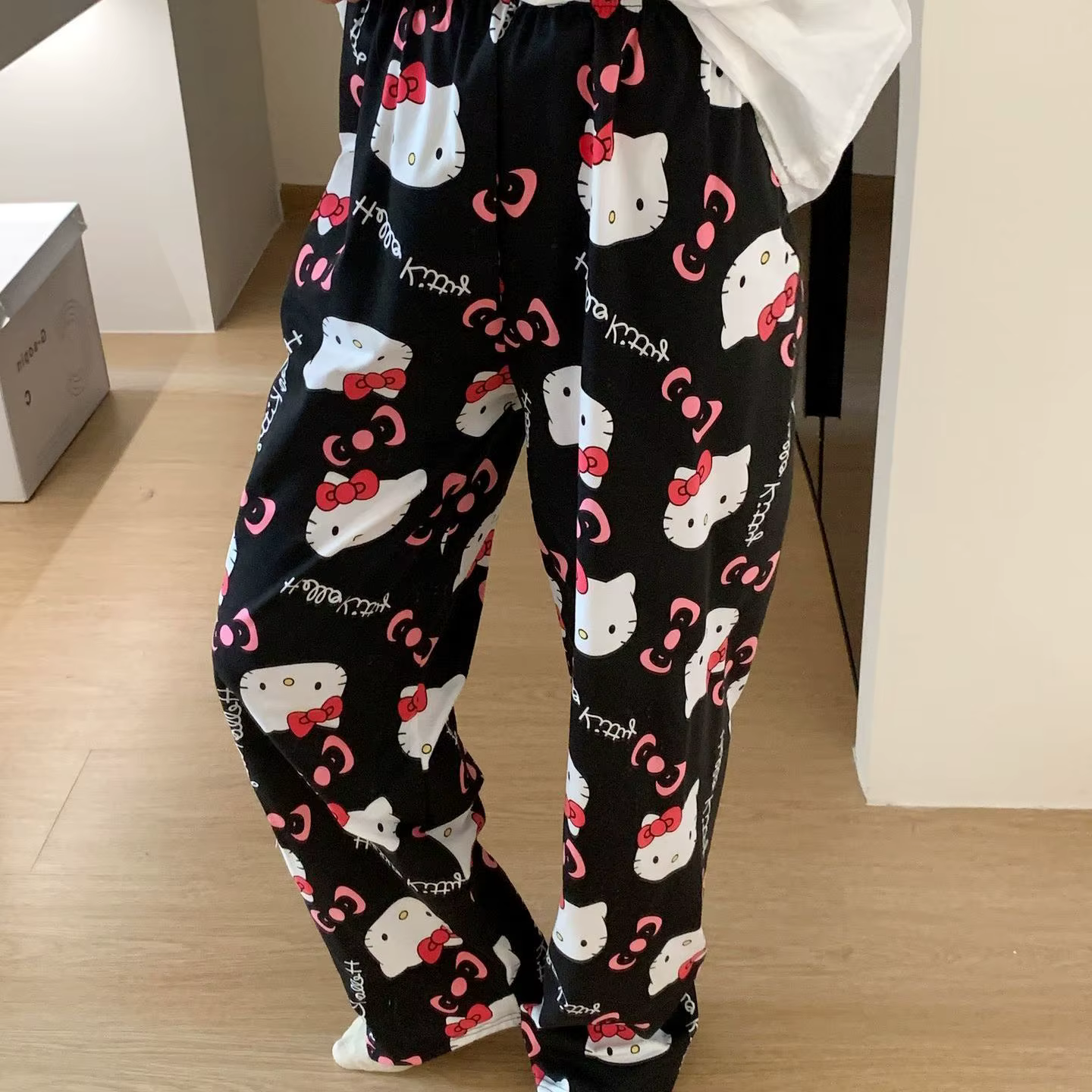 Pantalon de pyjama fin pour femme imprimé Hello Kitty, collection Printemps-Automne, populaire pour 