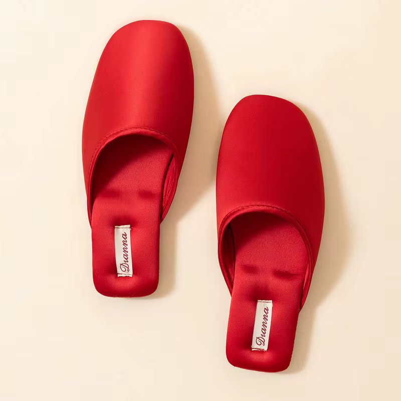 Pantoufles en satin de couleur unie pour femmes, pantoufles d'intérieur antidérapantes à bout fermé,