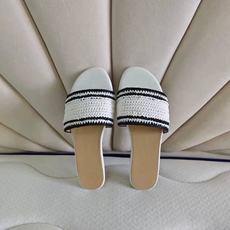 2026 Chaussons d'été pour femmes de haute qualité, tricotés à la main, à semelle plate, style frança
