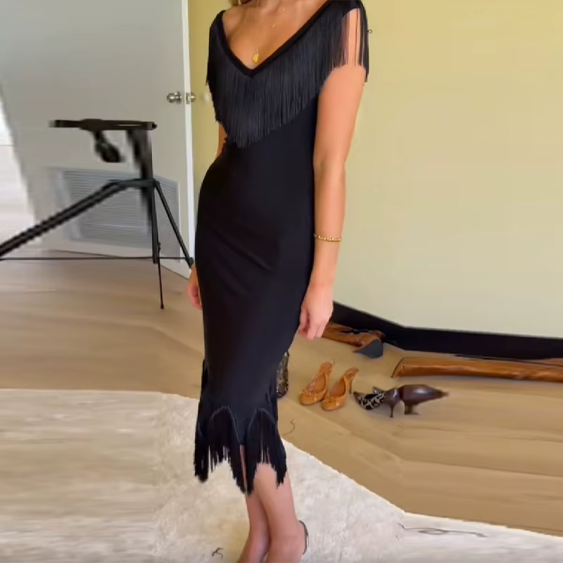 Robe de soirée élégante noire à franges pour femme, col en V profond, manches courtes, coupe moulant