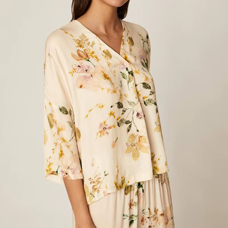 Ensemble pyjama à fleurs élégant pour femmes