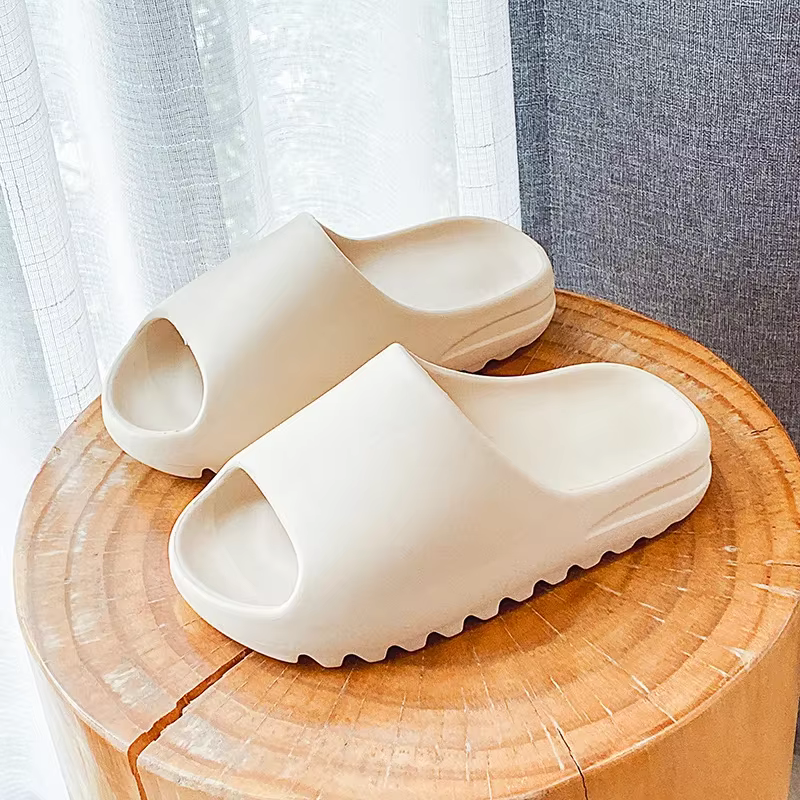 Pantoufles d'été pour hommes et femmes