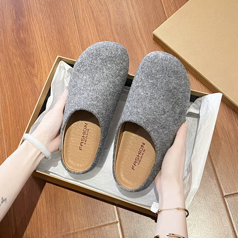 Pantoufles sabots confortables en daim pour femmes