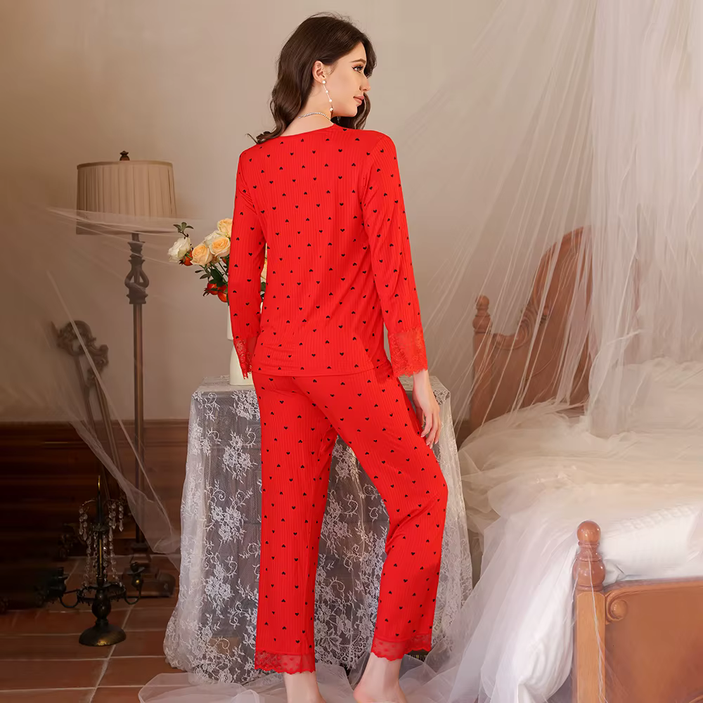 Ensemble de pyjama pour femmes avec imprimé cœur rouge