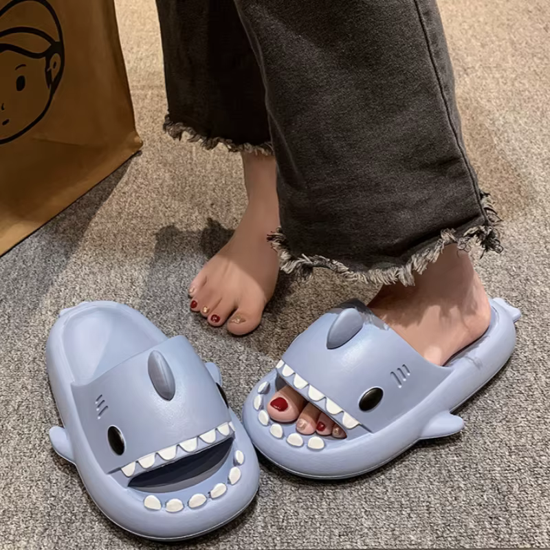 Pantoufles Requin pour Femme et Homme