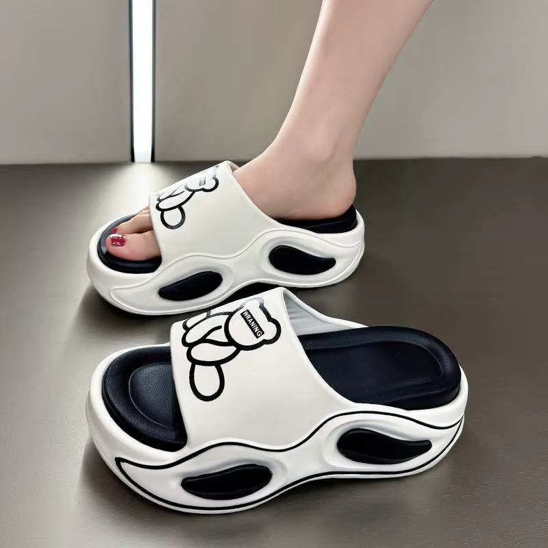 Pantoufles à motif d'ours pour femmes