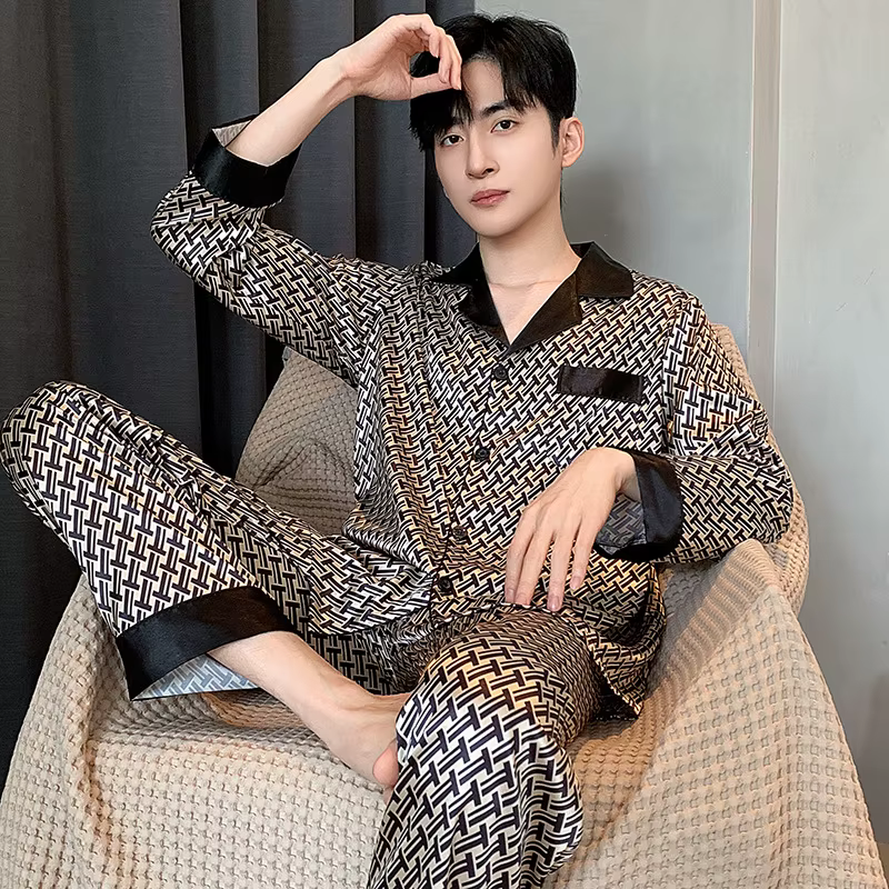 Pyjamas hommes printemps été mince glace soie luxueux coupe ample vêtements de maison costume mâle Satin