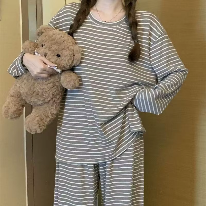 Pyjama rayé simple de style coréen pour femmes