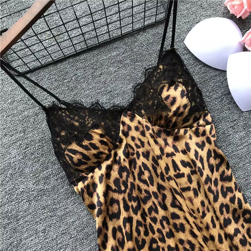 Ensemble pyjama sexy imprimé léopard pour femme