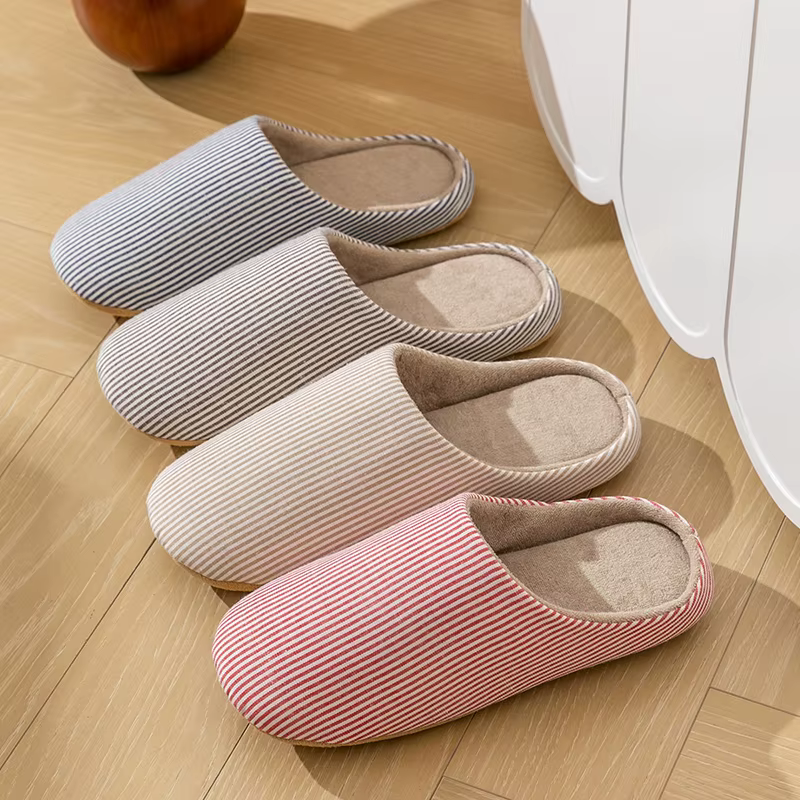 Pantoufles de maison à rayures pour femmes