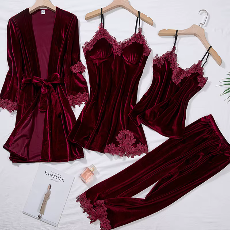 Ensemble pyjama quatre pièces en velours pour femme