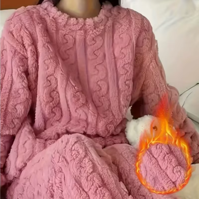 Ensemble pyjama chaud en velours corail pour femme