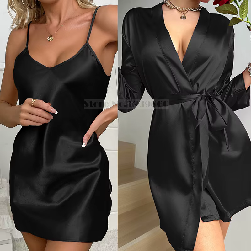 Mini robe kimono noire en satin pour la maison